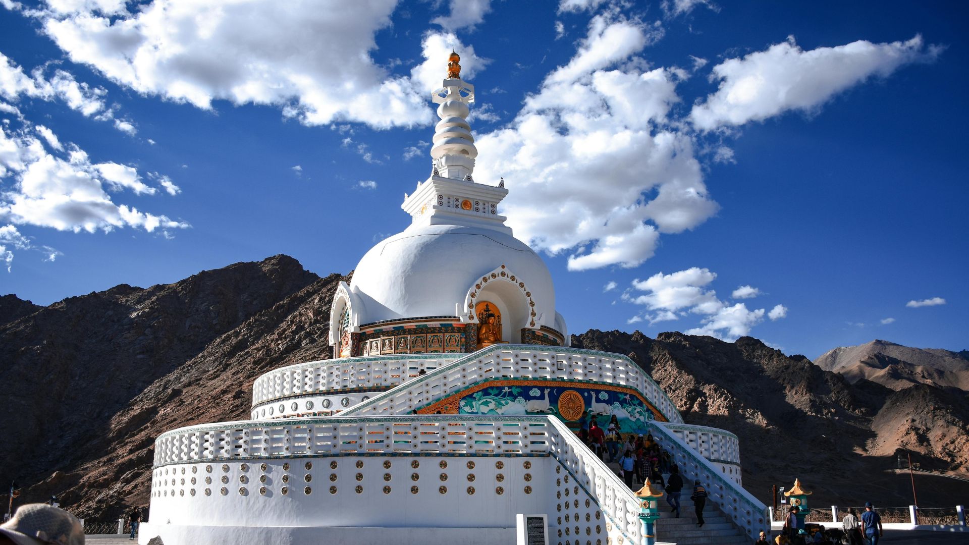 Best Time to Visit Leh Ladakh in 2026: Month-by-Month Travel Guide